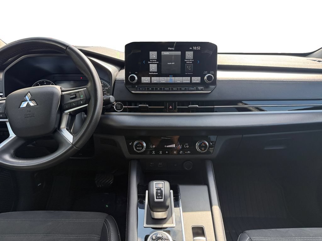 Used 2024 Mitsubishi Outlander SE FWD image 11