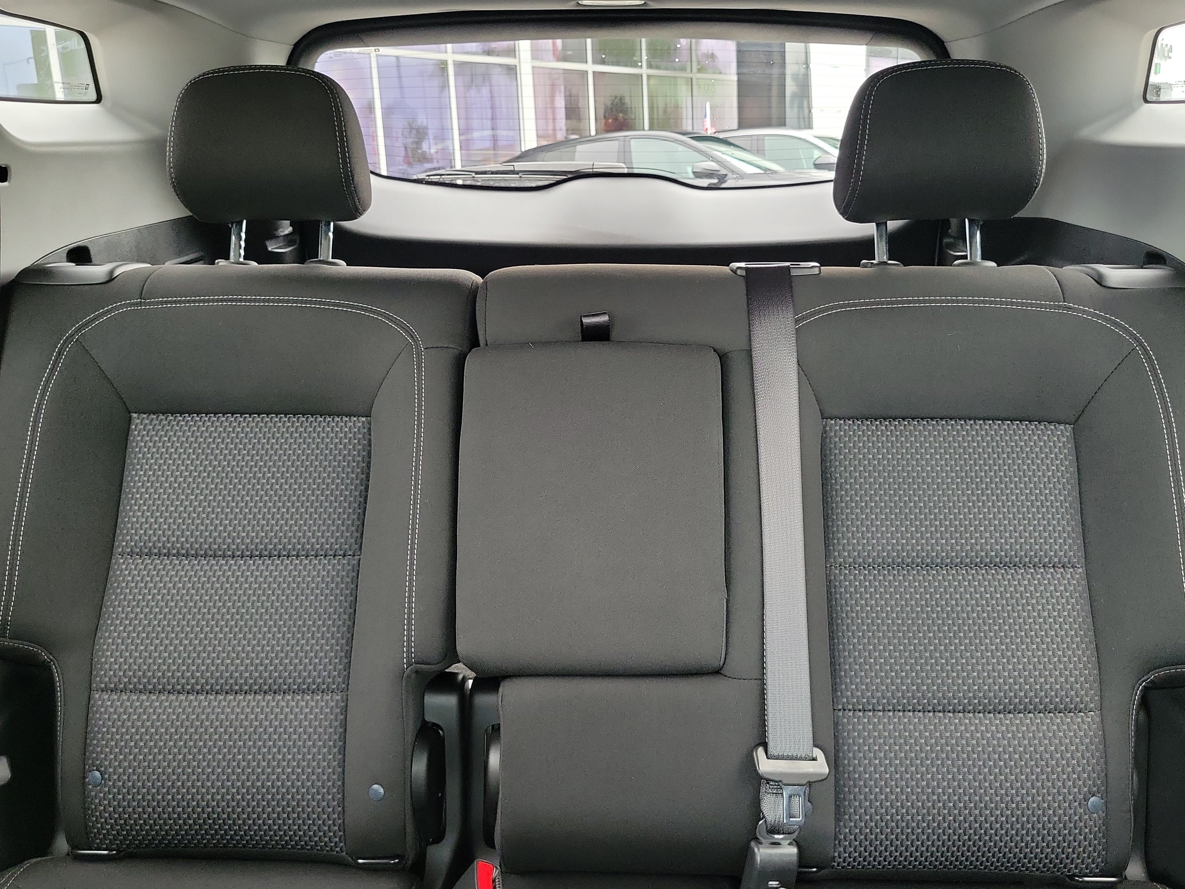 Used 2024 GMC Terrain SLE w/ Driver Convenience Package FWD image 15