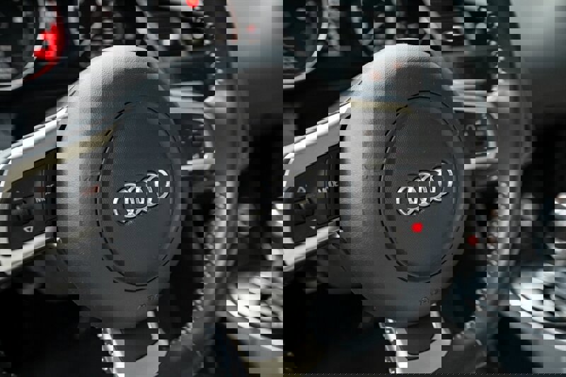 Used 2010 Audi R8 V10 image 37