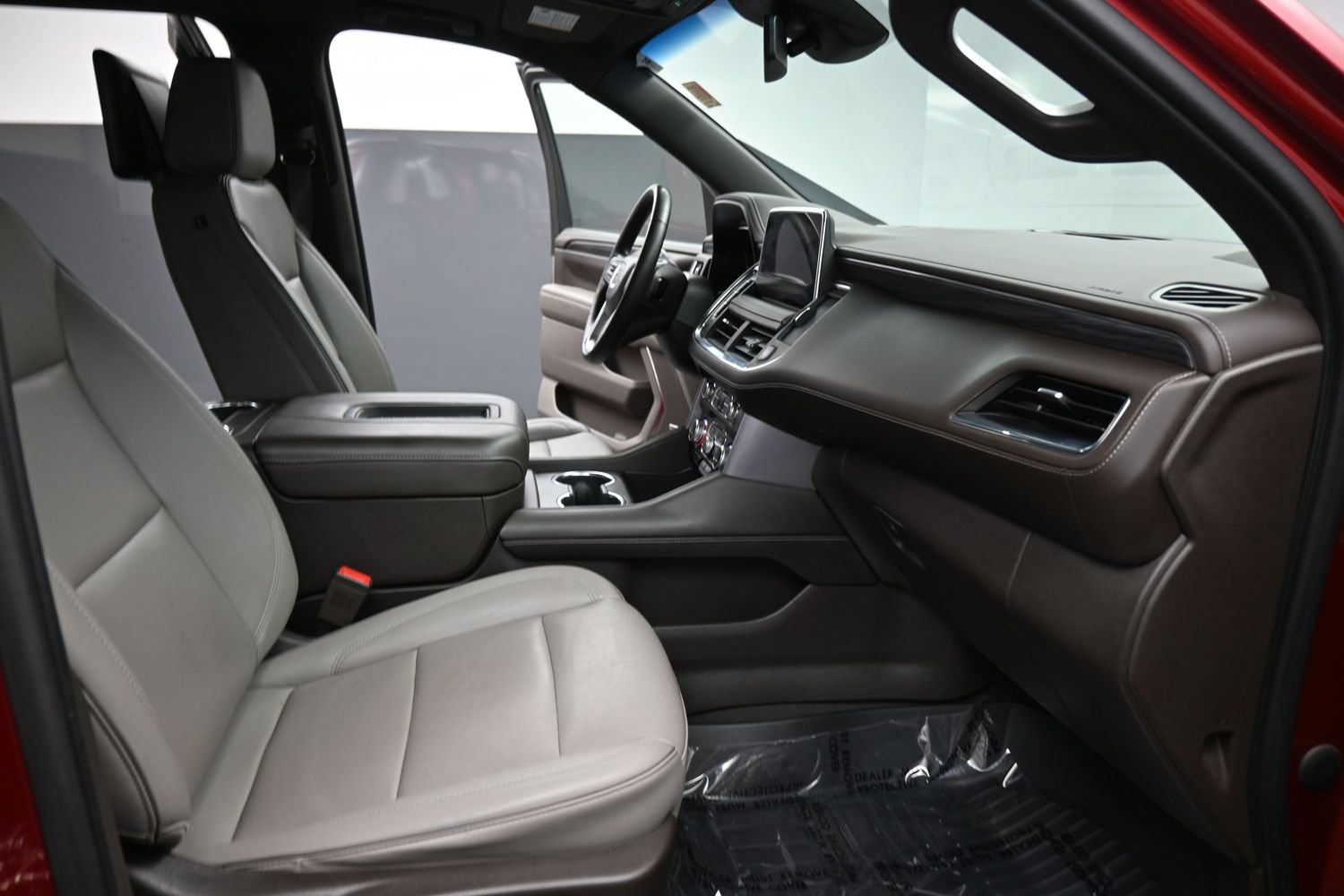 Used 2023 GMC Yukon SLT w/ SLT Premium Package AWD/4WD image 19