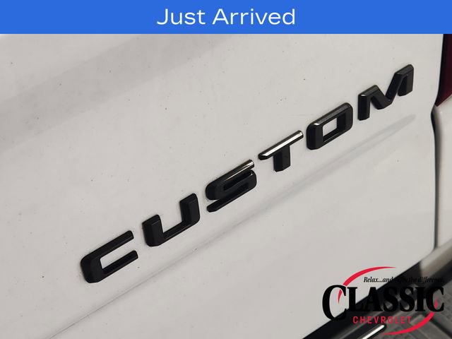 Used 2021 Chevrolet Silverado 1500 Custom w/ LPO, Blackout Package AWD/4WD image 13