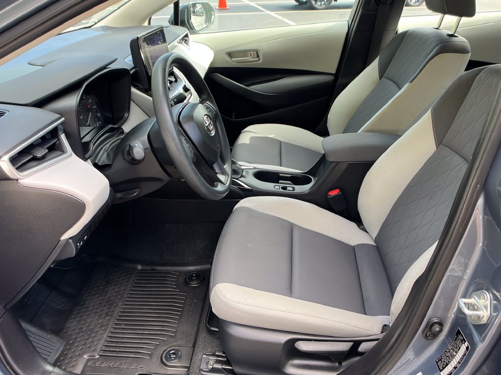 Used 2024 Toyota Corolla LE FWD image 9