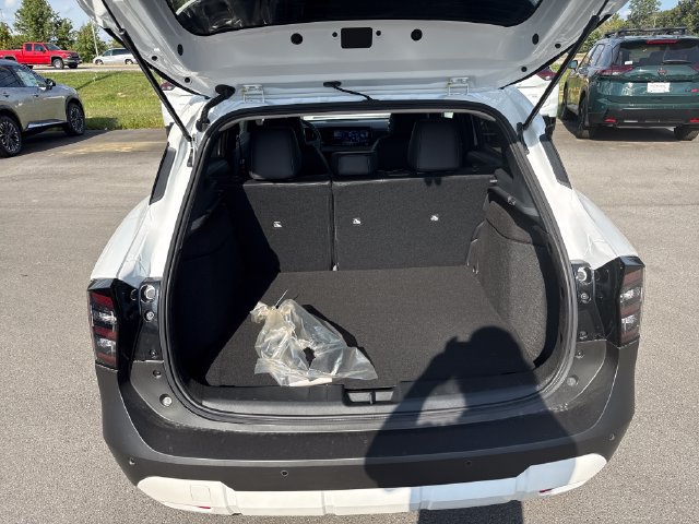 New 2027 Nissan Kicks SR w/ SR Premium Package AWD/4WD image 9