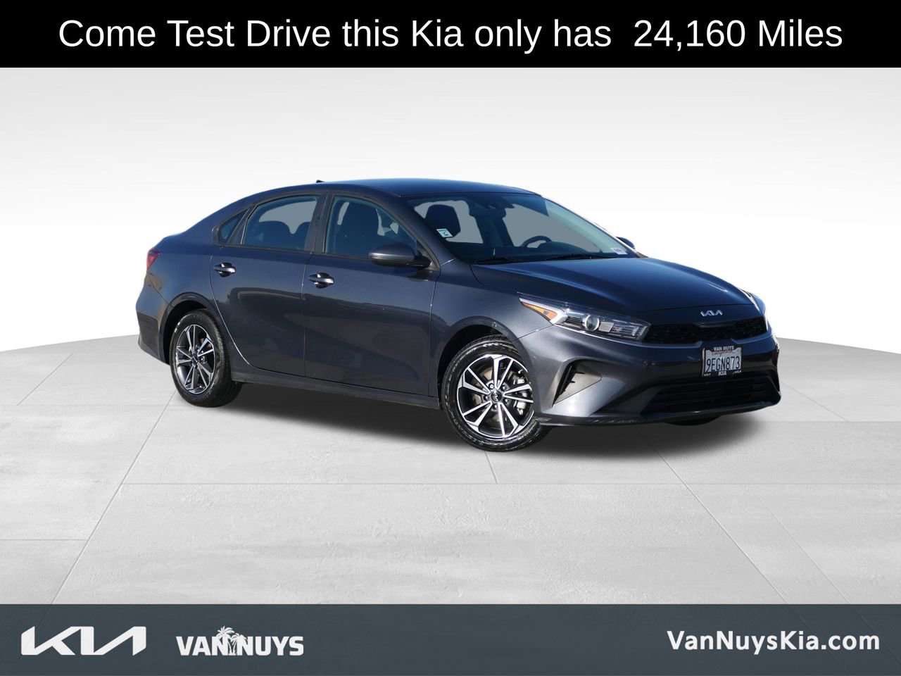 Used 2023 Kia Forte LXS image 1