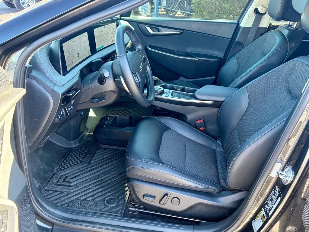 Used 2024 Kia EV6 Light image 9