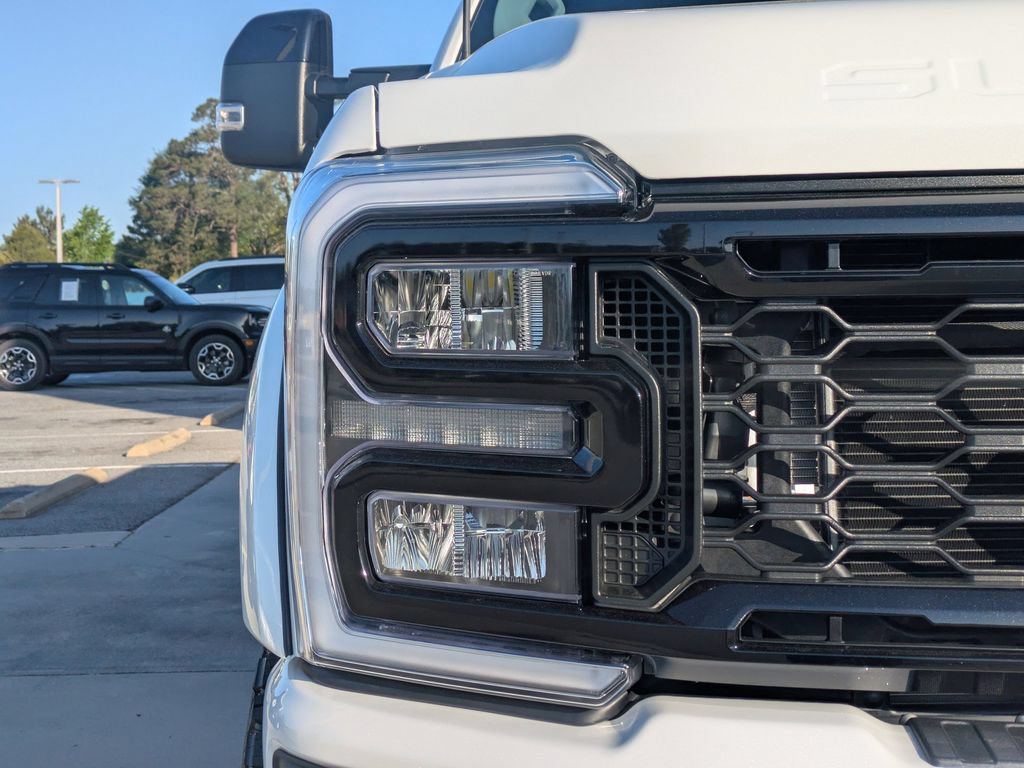 New 2026 Ford F250 Lariat w/ Black Appearance Package AWD/4WD image 9