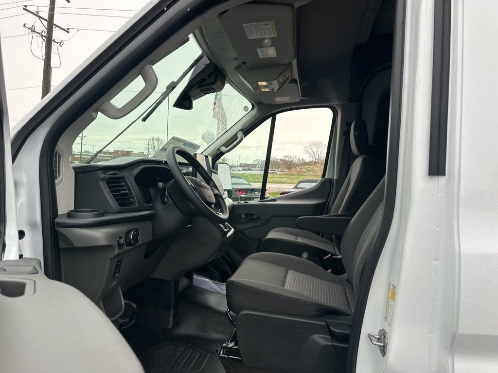 New 2026 Ford Transit 250 148 Medium Roof image 7