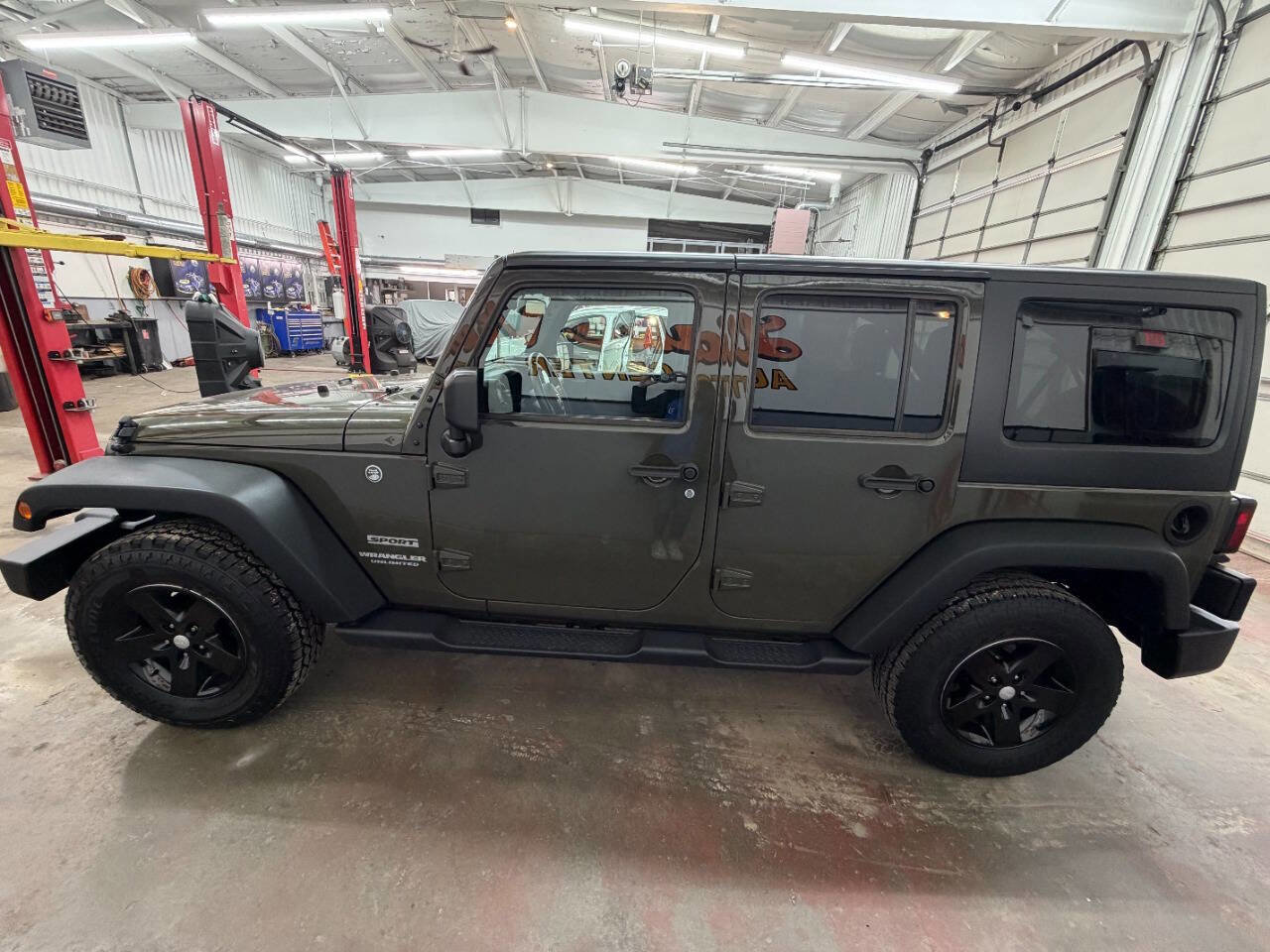 Used 2016 Jeep Wrangler Unlimited Sport w/ Quick Order Package 24S image 4