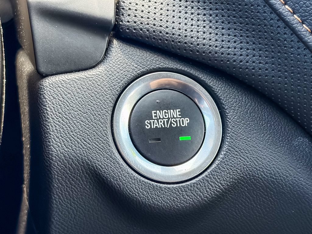 Used 2024 Chevrolet Equinox Premier w/ LPO, Floor Liner Package AWD/4WD image 25
