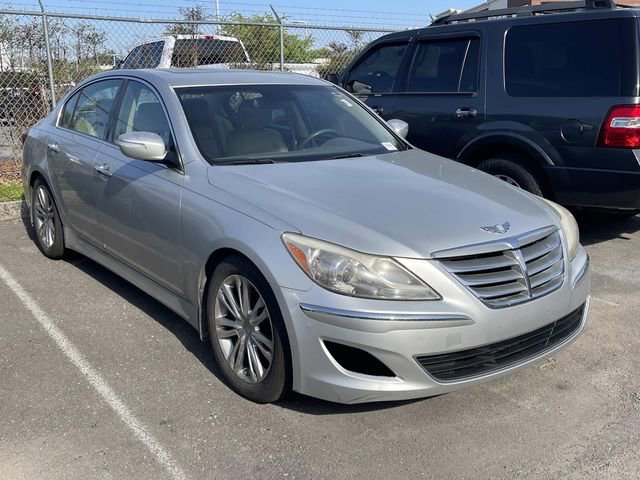 Used 2013 Hyundai Genesis 3.8 w/ Premium Pkg image 3