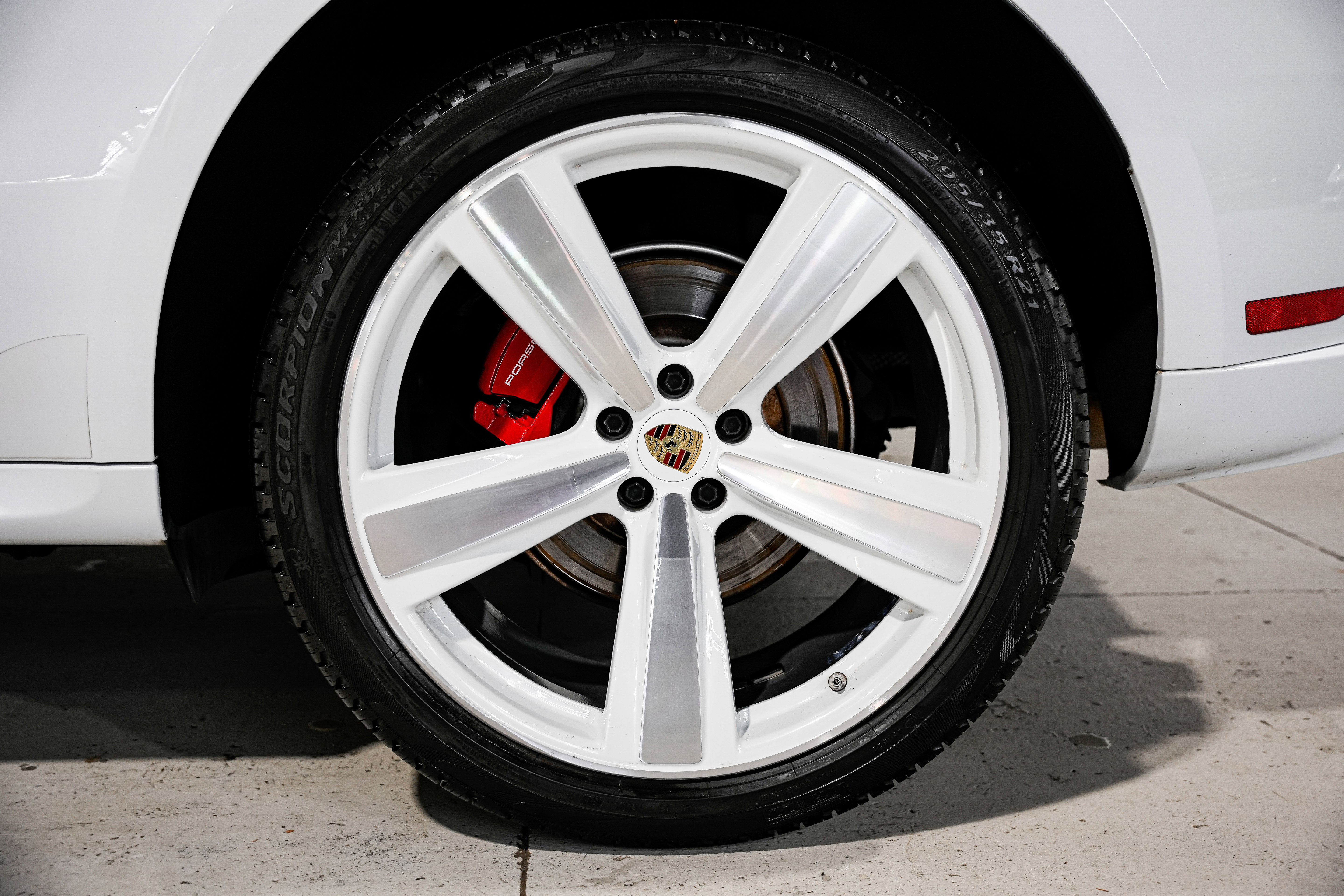 Used 2023 Porsche Macan S image 52