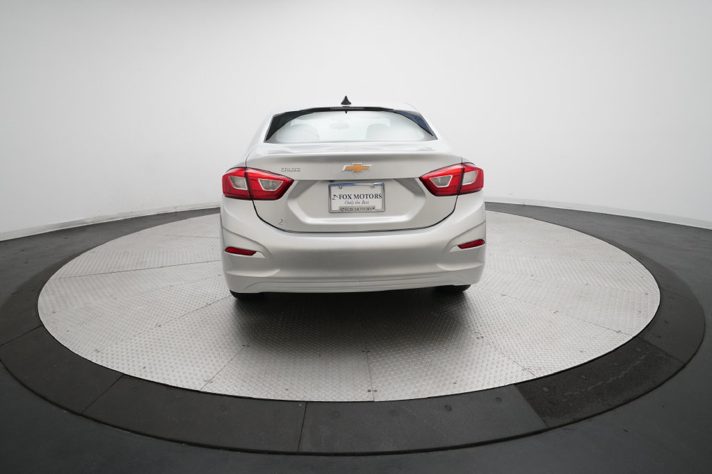Used 2019 Chevrolet Cruze LS w/ LS Convenience Package FWD image 5