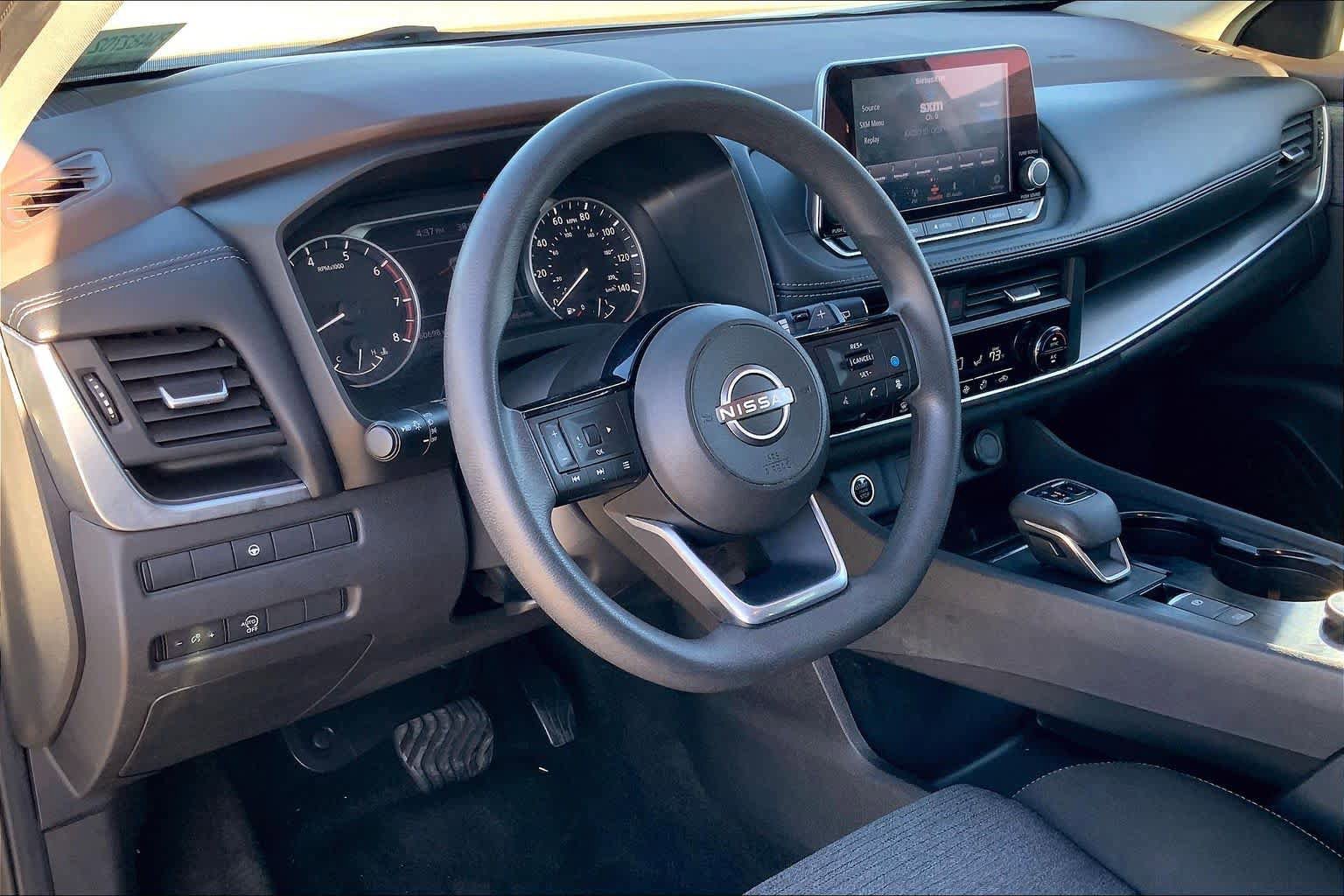 Used 2023 Nissan Rogue SV AWD/4WD image 18