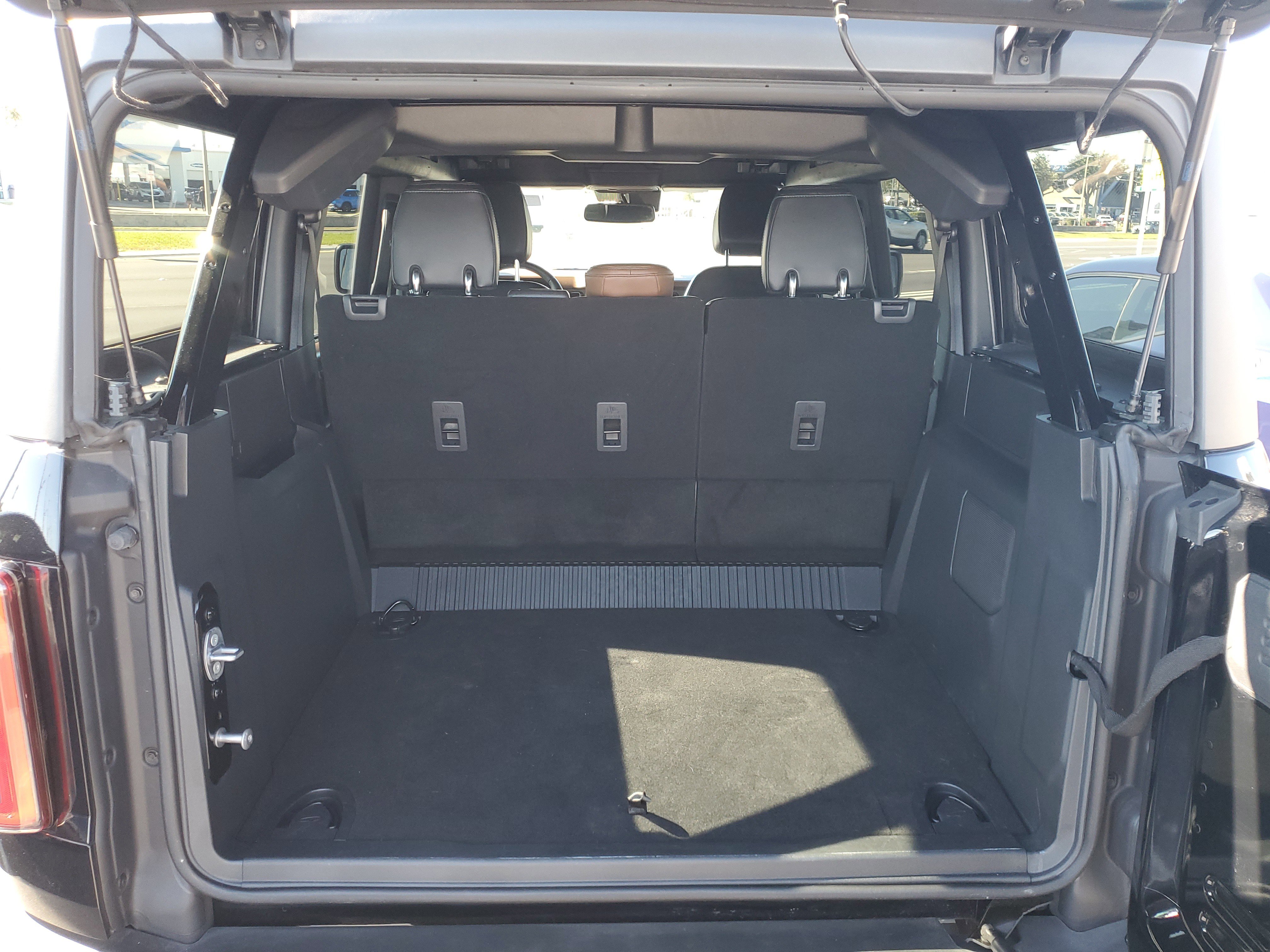 Used 2024 Ford Bronco Outer Banks image 7