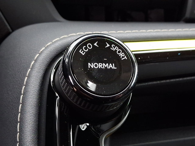 New 2026 Lexus NX 350h AWD w/ Premium Package image 14