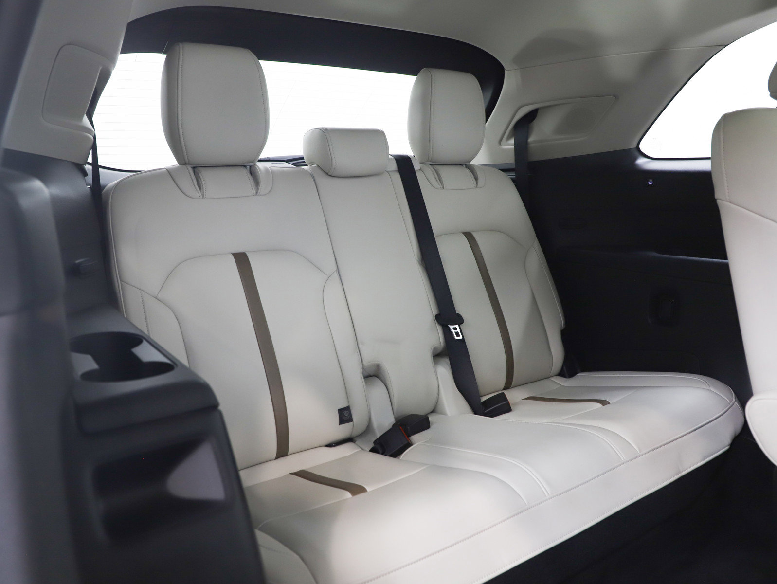 Certified 2024 MAZDA CX-90 3.3 Turbo w/ Premium Plus Pkg image 15