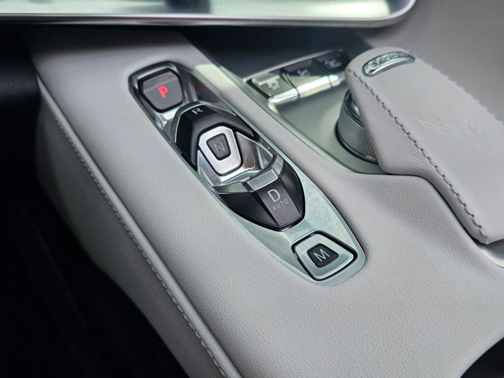 Used 2024 Chevrolet Corvette Stingray Preferred Cpe w/ 2LT RWD image 32