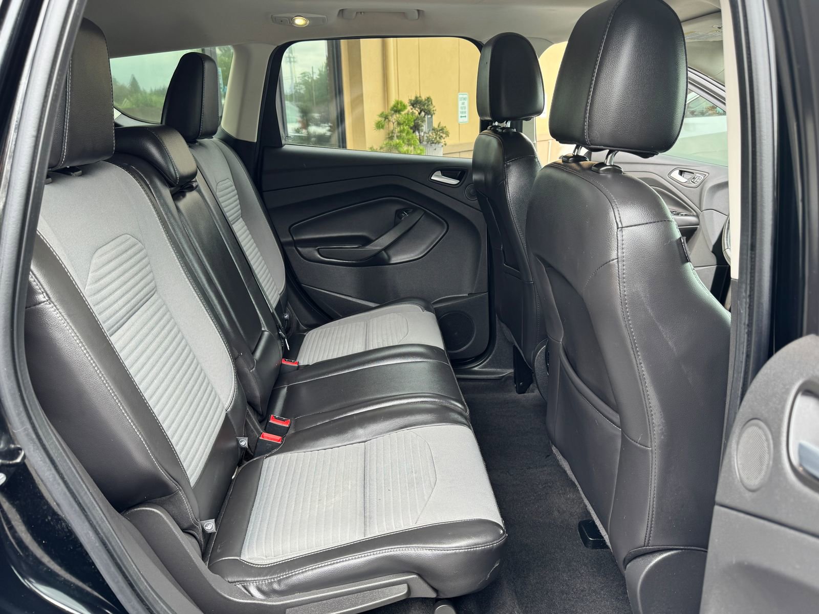Used 2017 Ford Escape Titanium AWD/4WD image 20