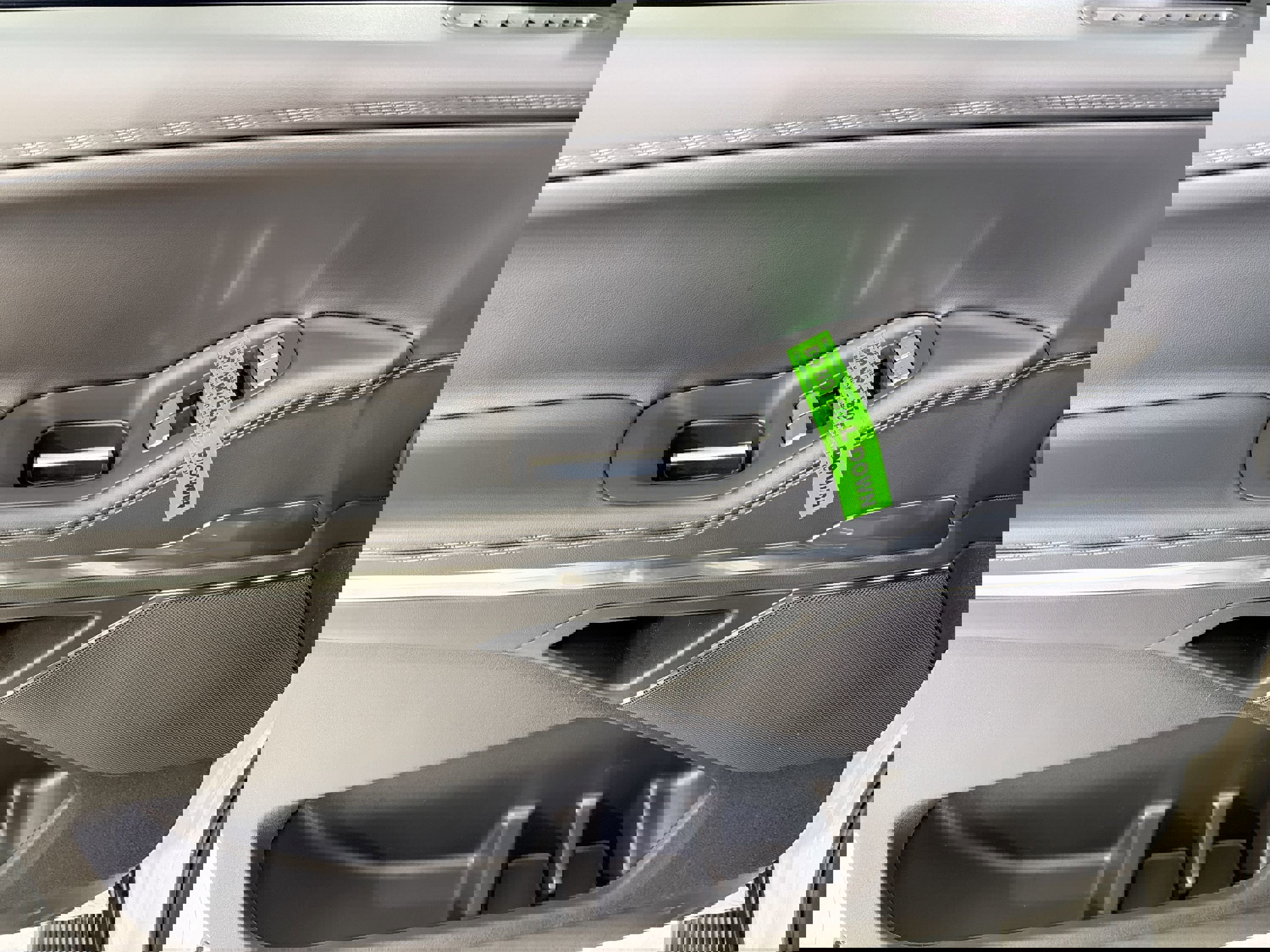 New 2026 Lincoln Navigator Premiere image 12