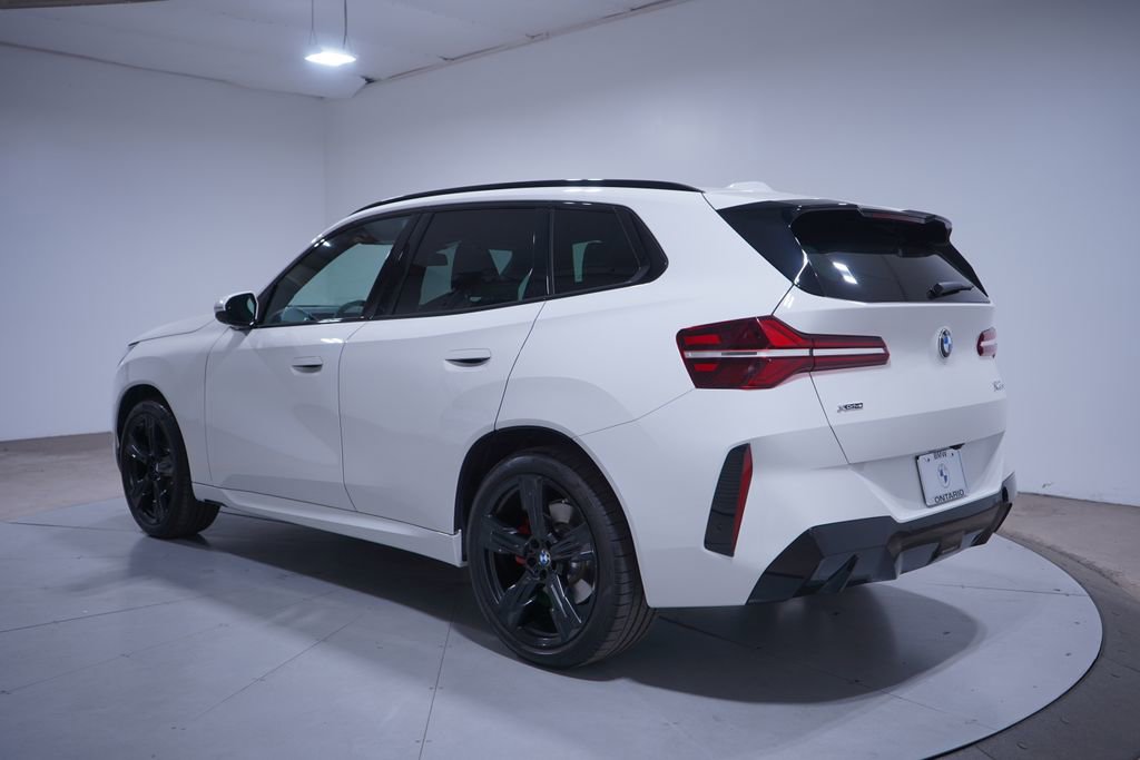 Used 2025 BMW X3 xDrive30i w/ M Sport Package image 3