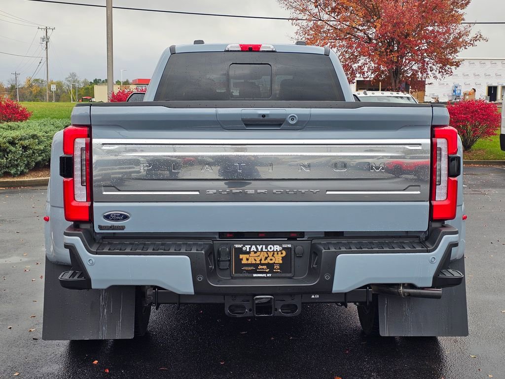Used 2024 Ford F450 Platinum w/ FX4 Off-Road Package image 6