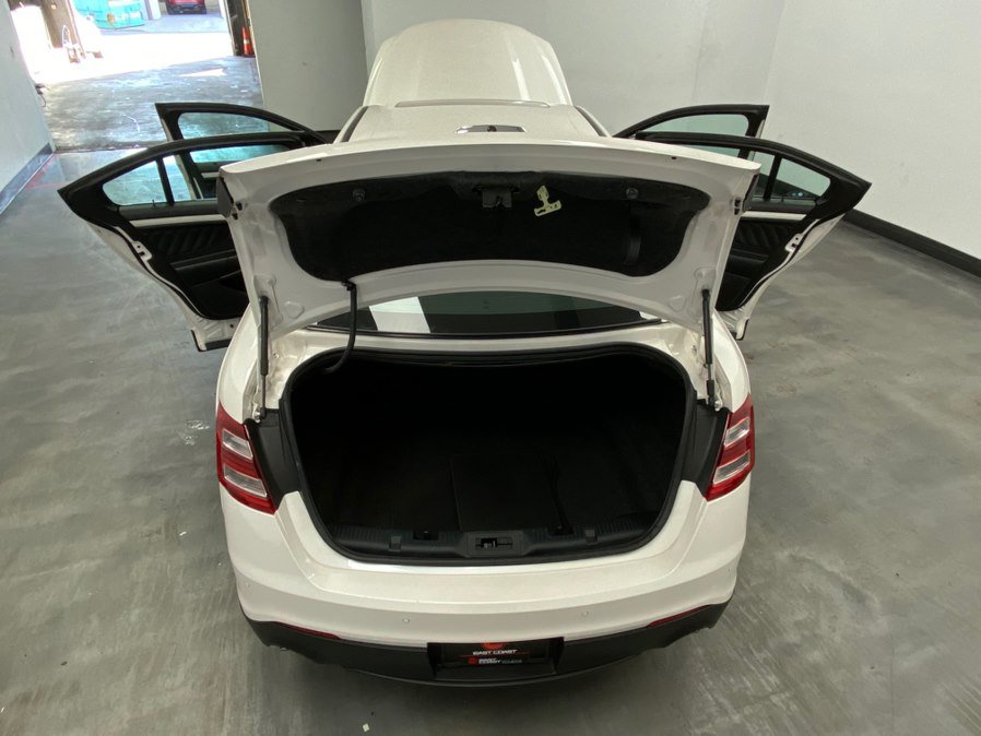 Used 2015 Ford Taurus SEL w/ Equipment Group 201A FWD image 51