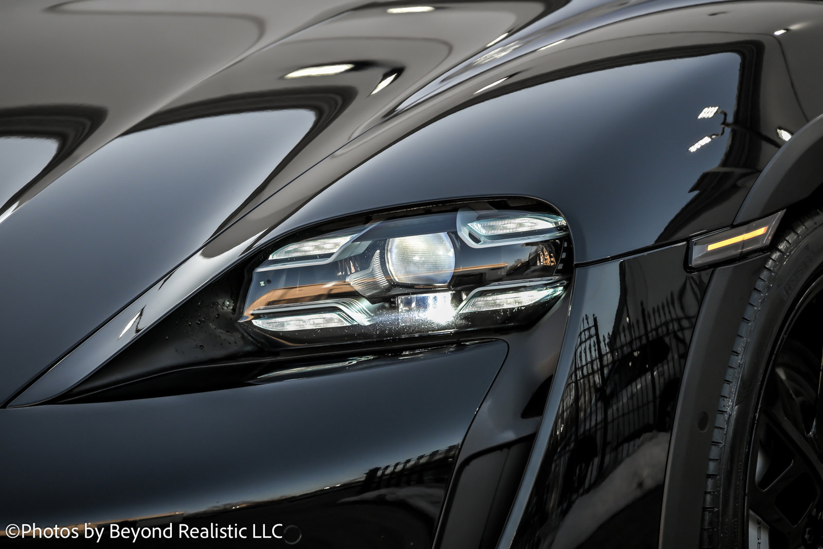 Used 2024 Porsche Taycan Turbo image 11