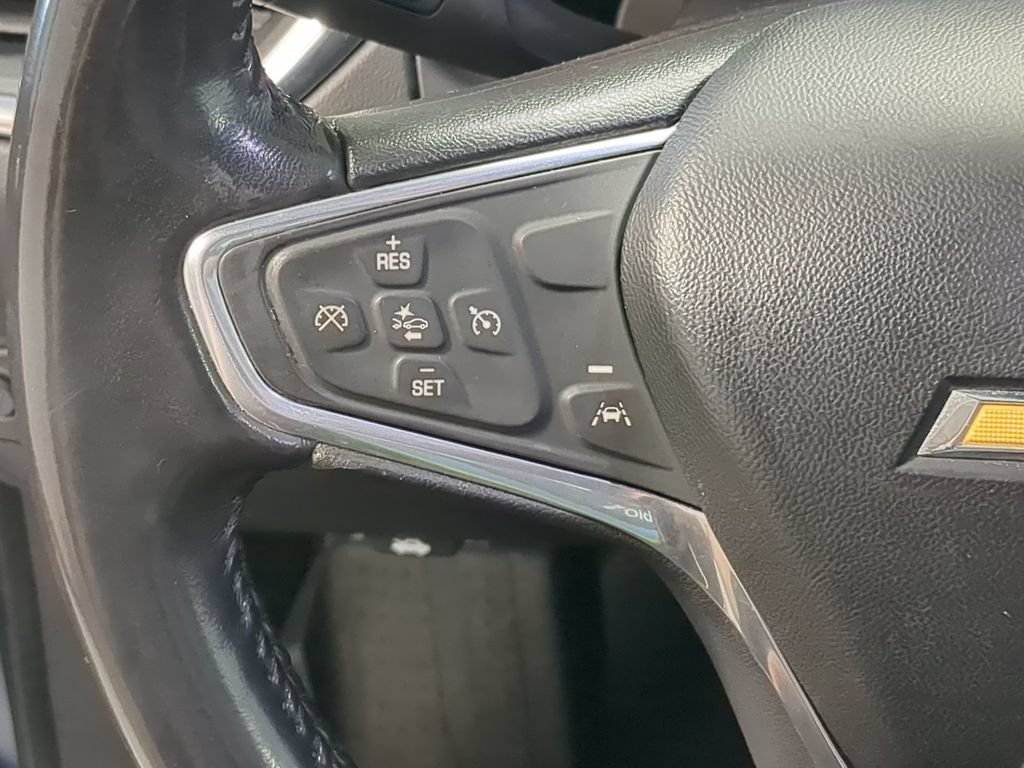 Used 2020 Chevrolet Equinox LT w/ Driver Convenience Package FWD image 29