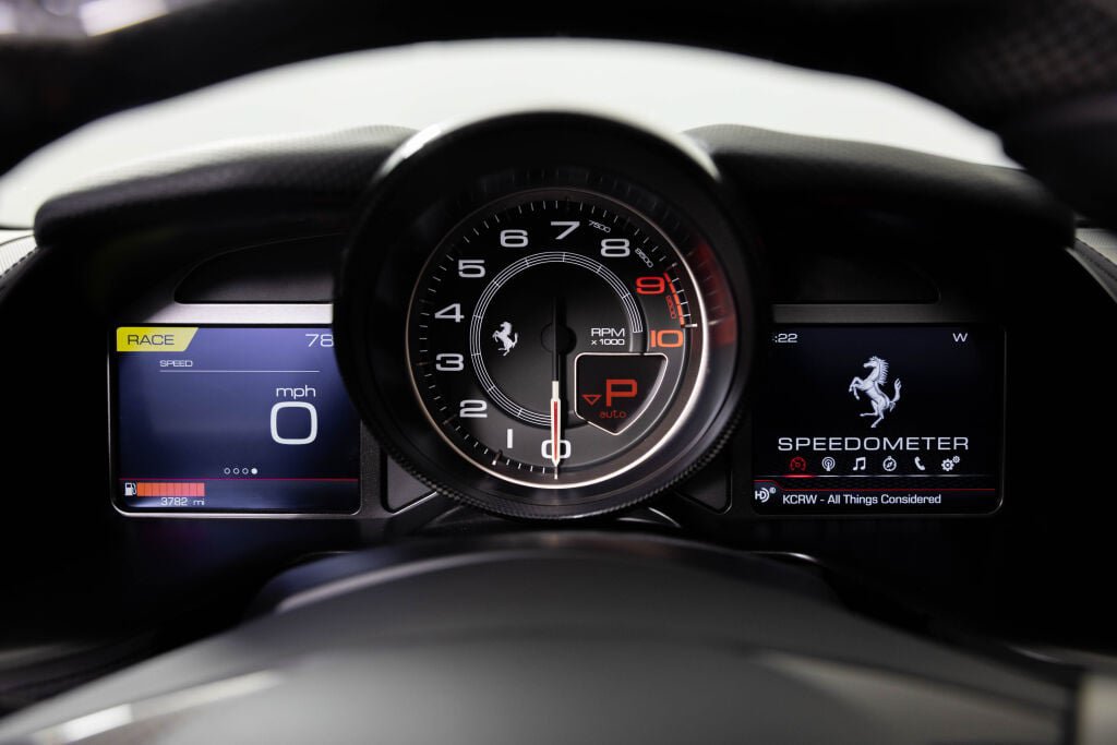 Used 2023 Ferrari 812 GTS RWD image 36