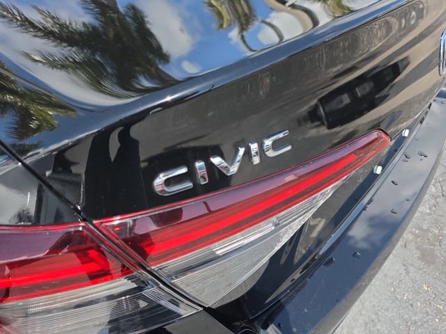 Used 2025 Honda Civic Sport image 5