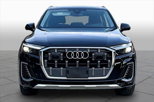Certified 2025 Audi Q7 3.0T Premium Plus AWD/4WD image 4
