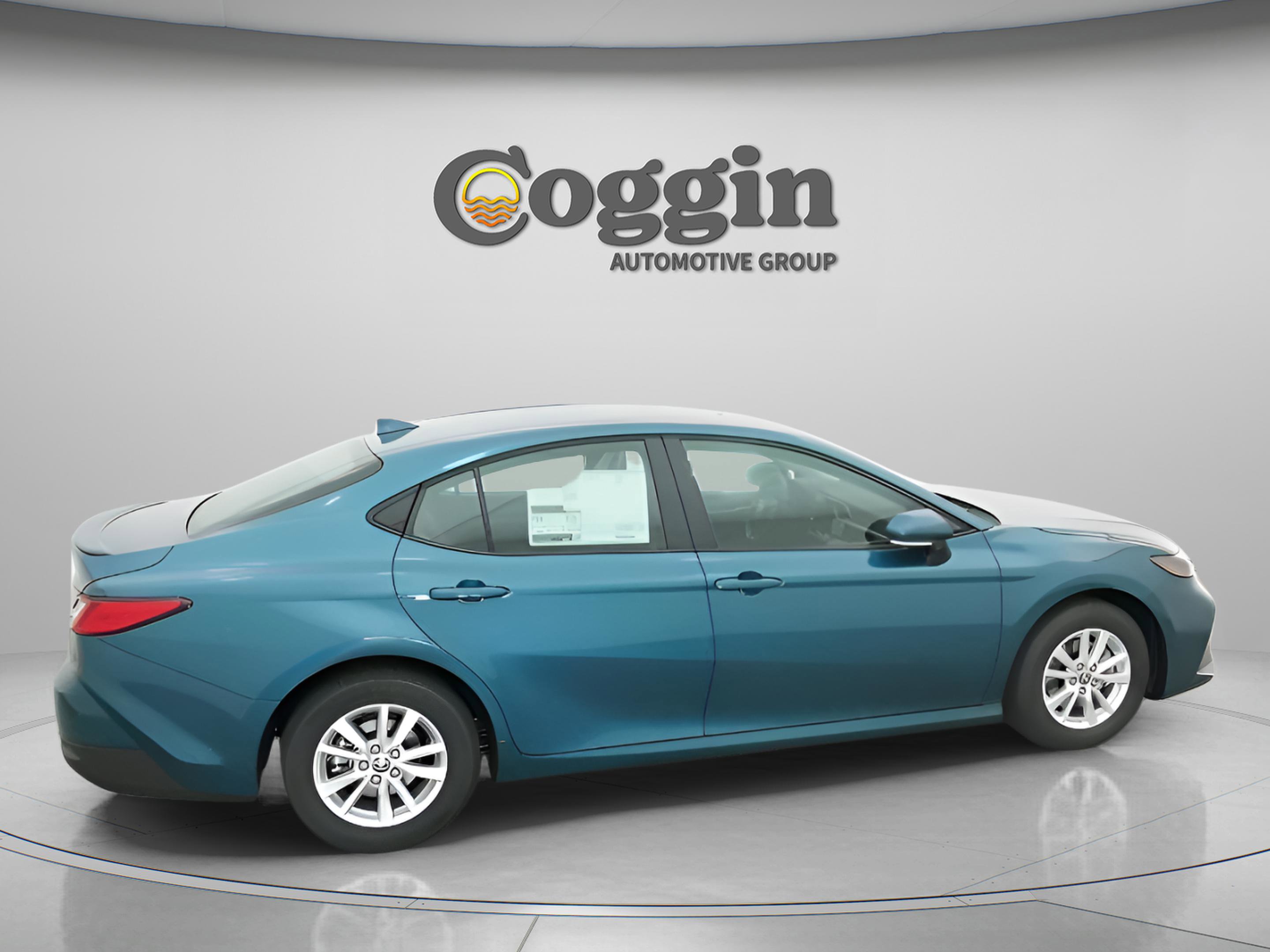 Used 2026 Toyota Camry LE w/ Convenience Package FWD image 19