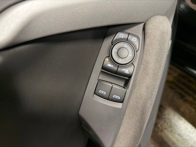 Used 2023 Chevrolet Camaro LT image 13