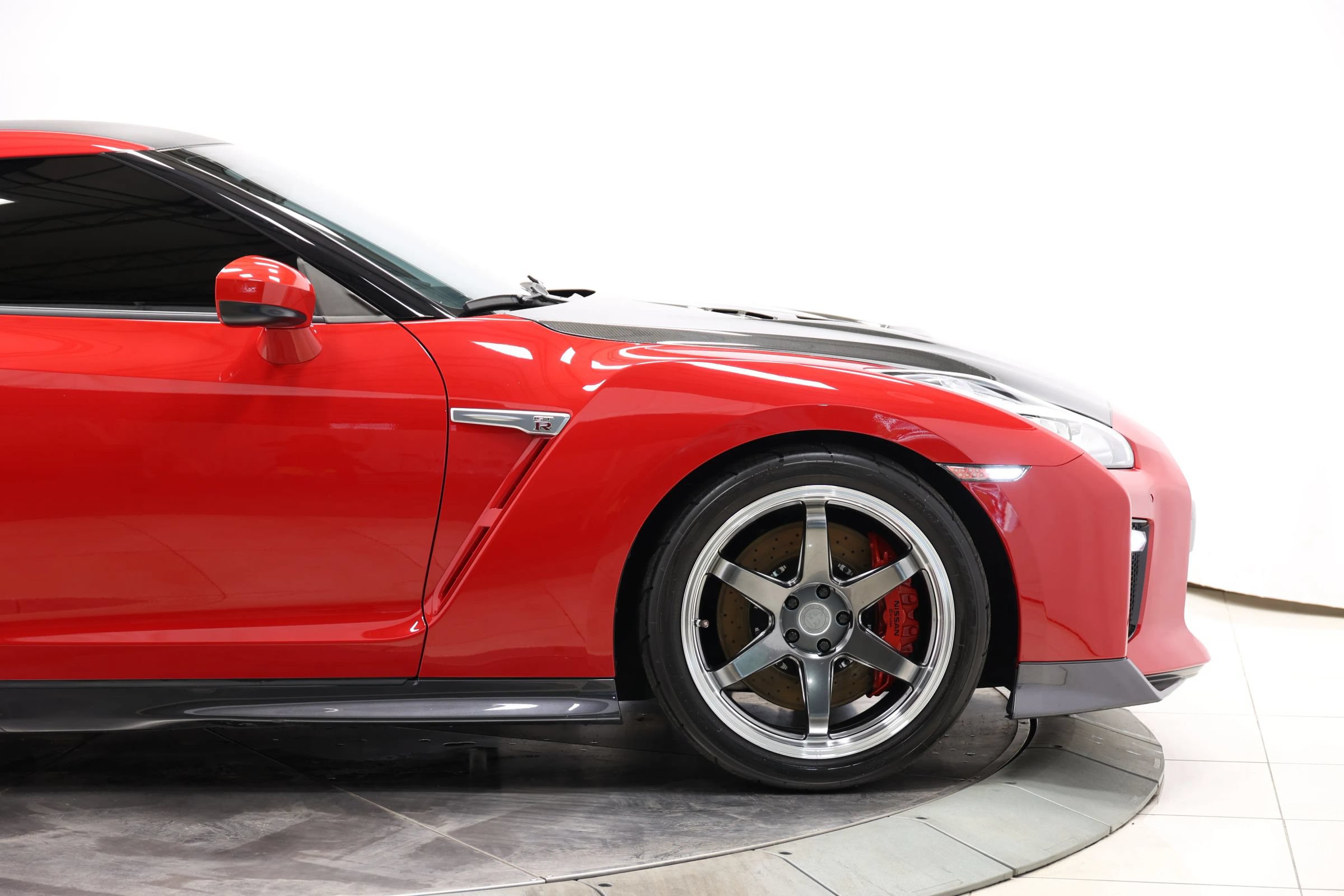 Used 2019 Nissan GT-R Premium w/ Premium Interior Package AWD/4WD image 67