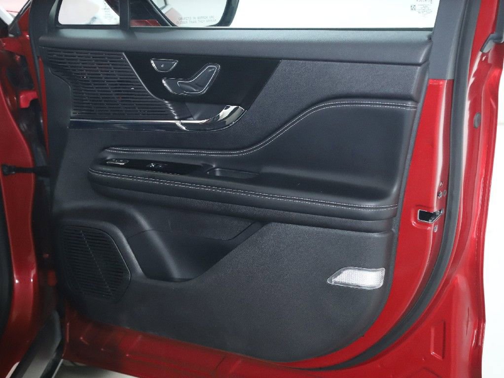 Used 2022 Lincoln Corsair FWD image 32