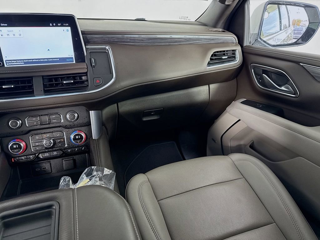 Used 2022 GMC Yukon XL SLT w/ SLT Luxury Package image 25