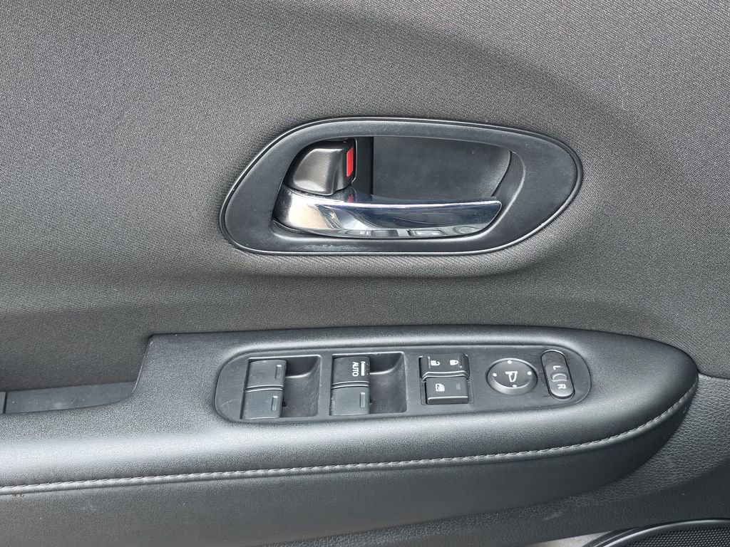 Used 2022 Honda HR-V Sport image 29