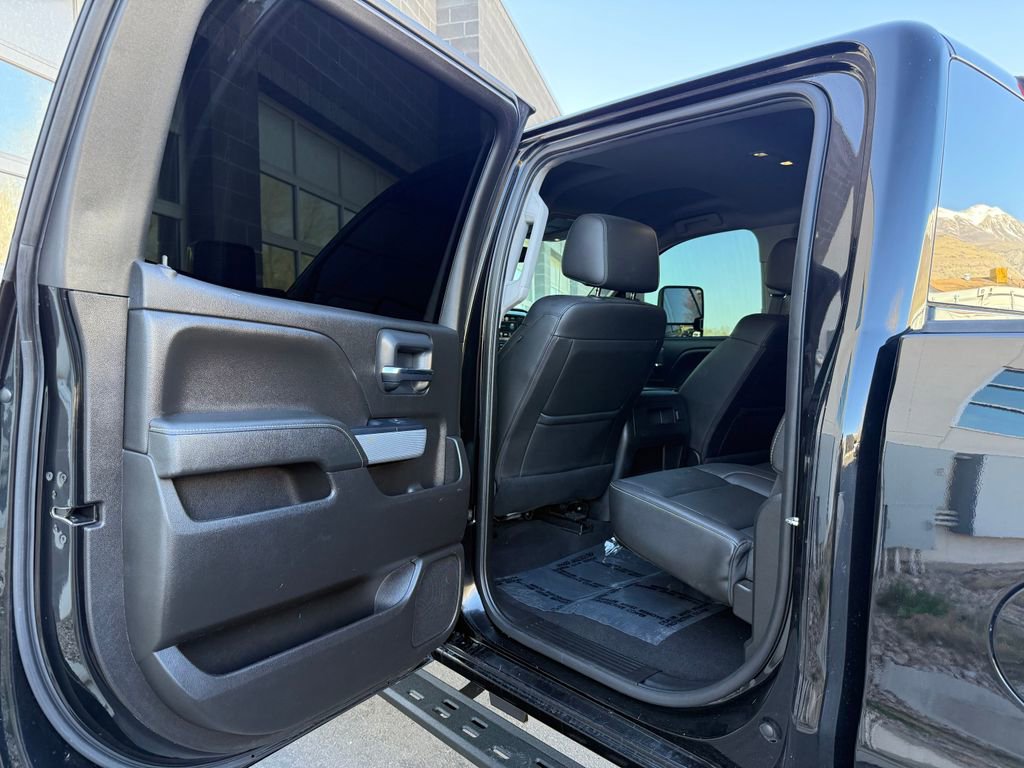 Used 2019 Chevrolet Silverado 2500 LTZ w/ Duramax Plus Package AWD/4WD image 24