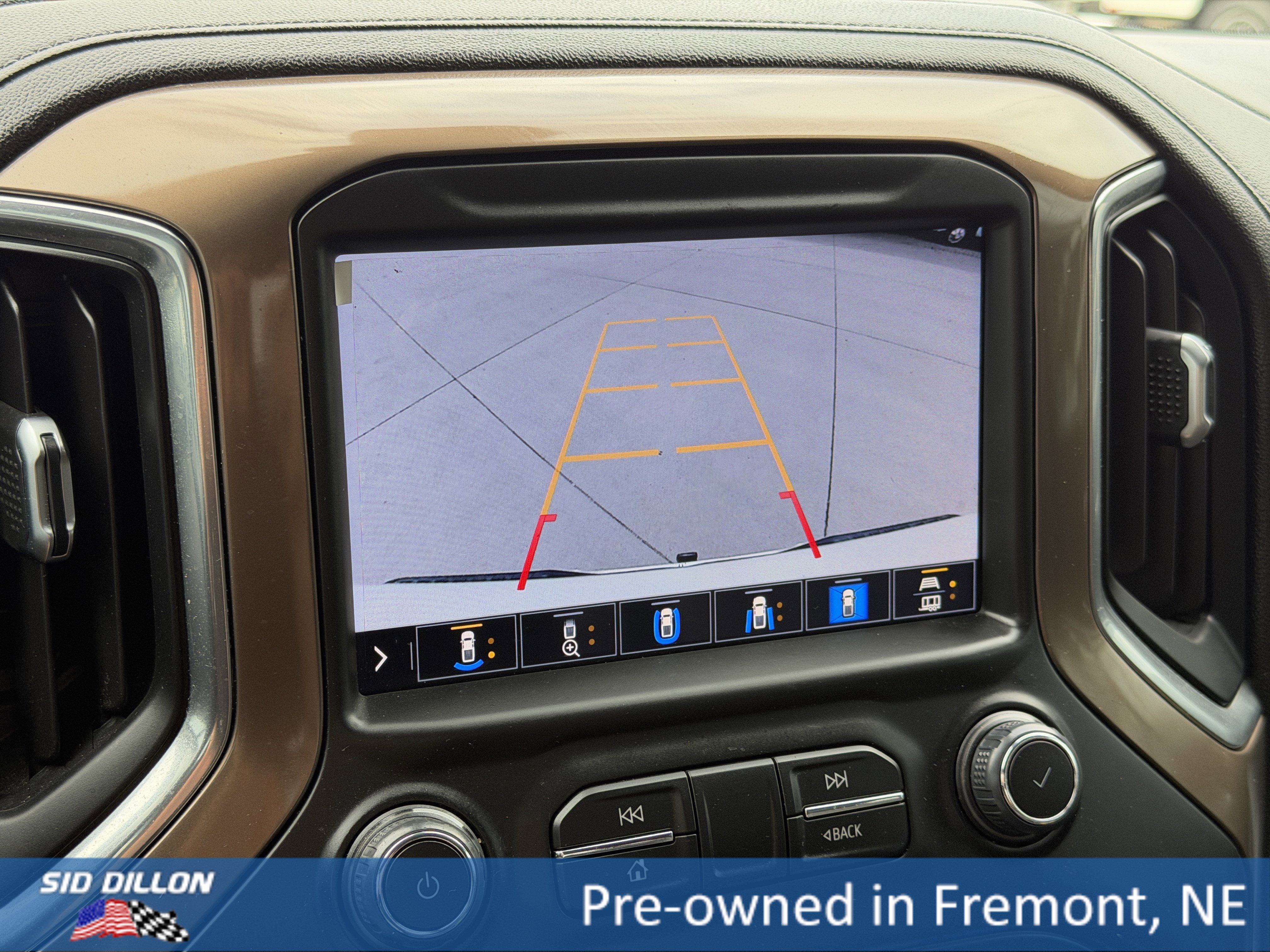 Certified 2021 Chevrolet Silverado 1500 High Country w/ Technology Package AWD/4WD image 11