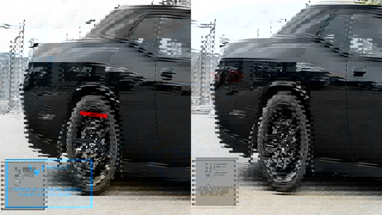 Used 2018 Dodge Challenger T/A image 13