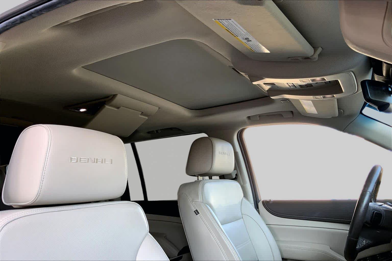 Used 2019 GMC Yukon XL Denali w/ Denali Ultimate Package RWD image 14