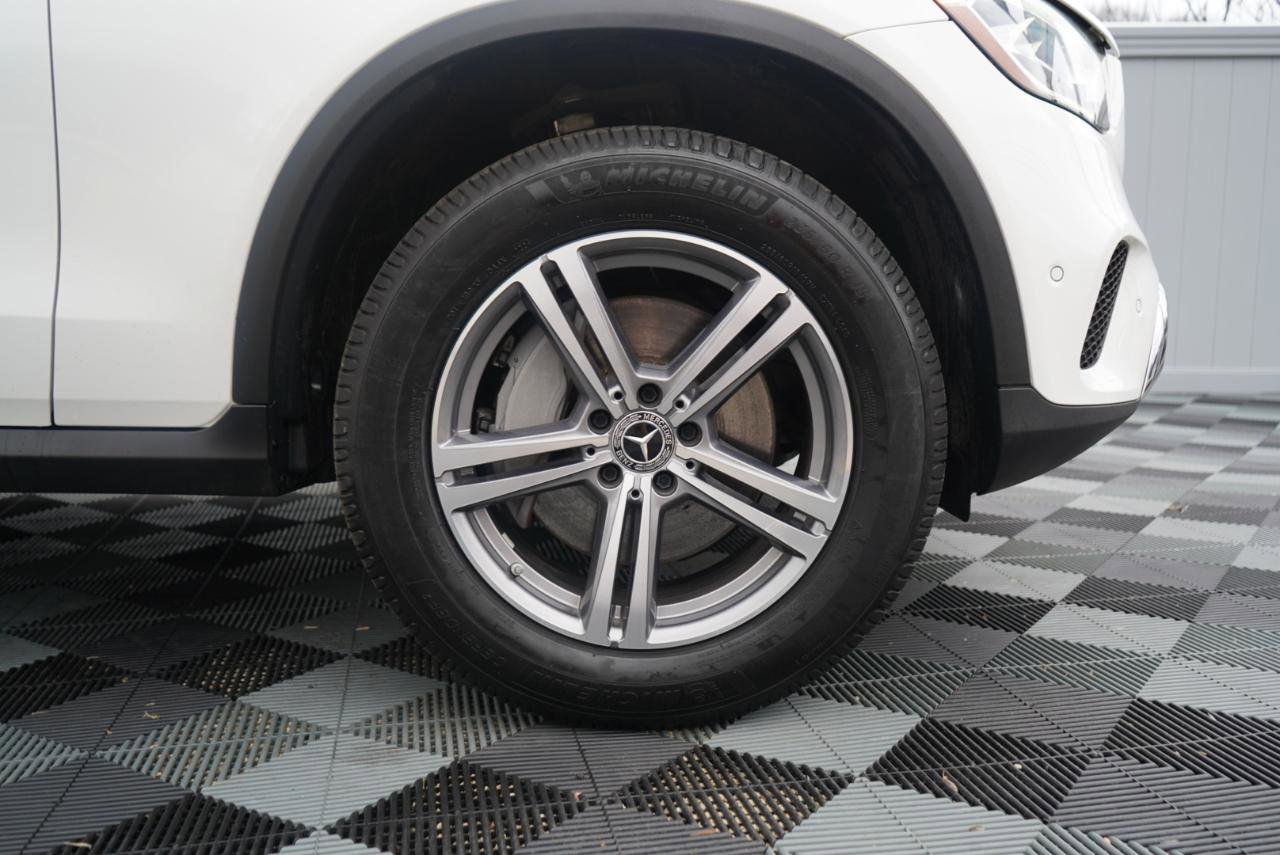 Used 2022 Mercedes-Benz GLC 300 4MATIC w/ Premium Package Lite image 84