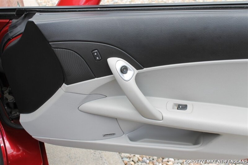 Used 2011 Chevrolet Corvette Grand Sport w/ Preferred Equipment Group RWD image 39