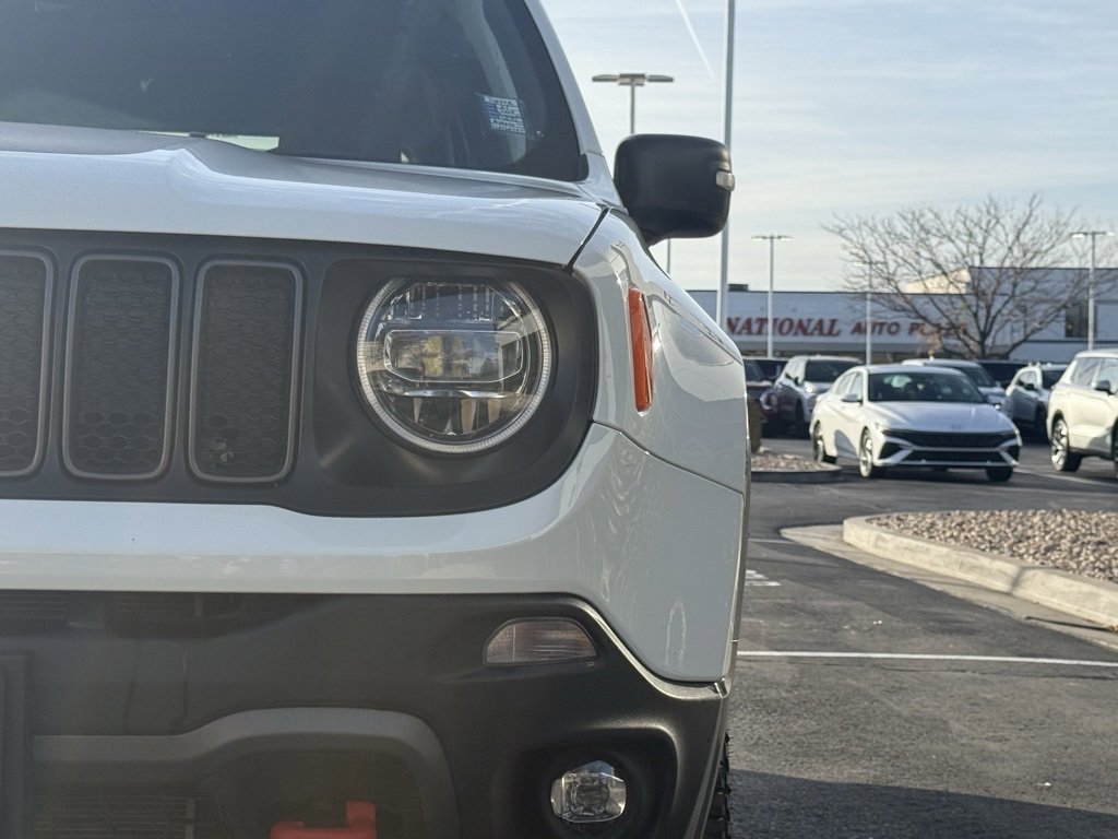 Used 2021 Jeep Renegade Trailhawk w/ Luxury Group III image 31