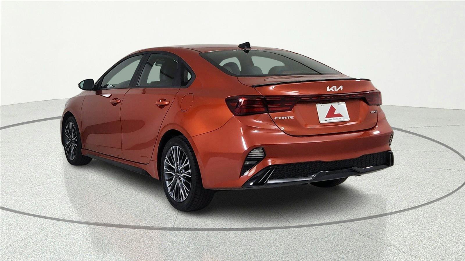 Used 2023 Kia Forte GT-Line FWD image 4