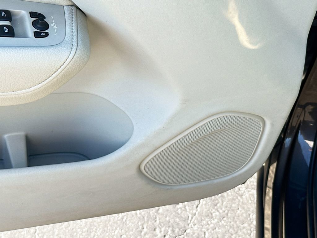 Used 2022 Volvo XC60 B5 Momentum image 20