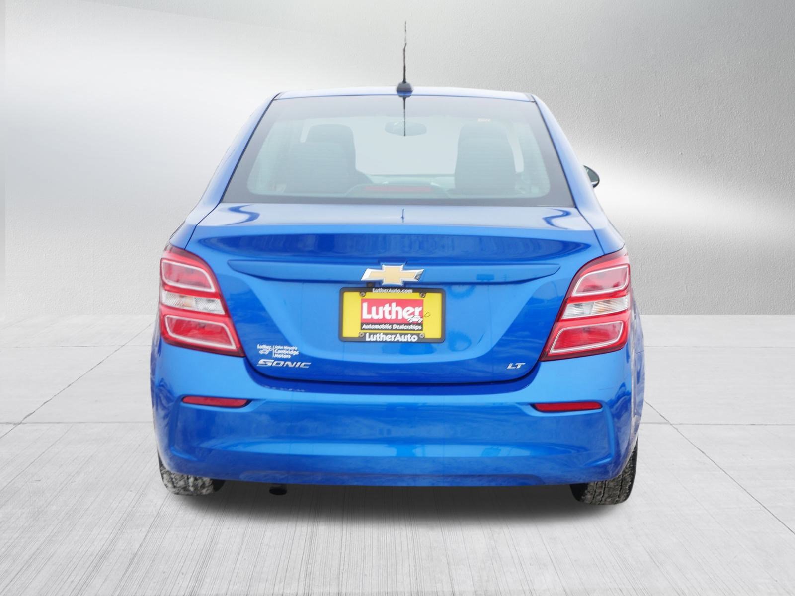 Used 2019 Chevrolet Sonic LT w/ Convenience Package image 6