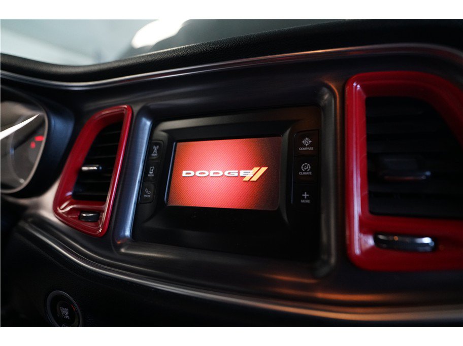 Used 2016 Dodge Challenger SXT RWD image 17