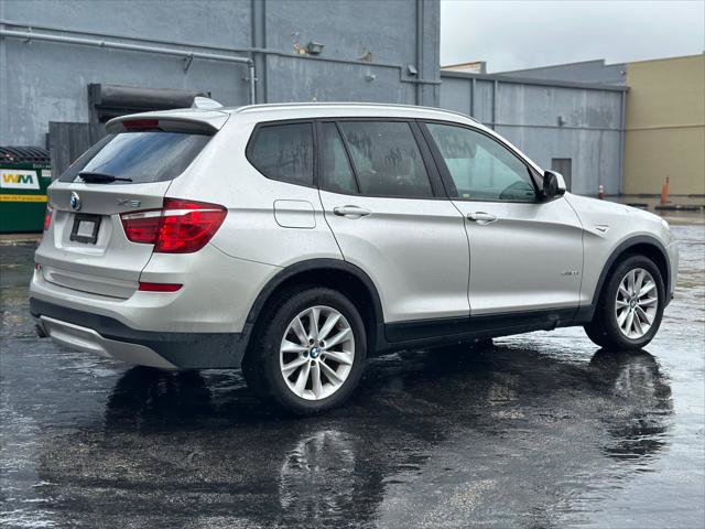 Used 2017 BMW X3 sDrive28i image 8