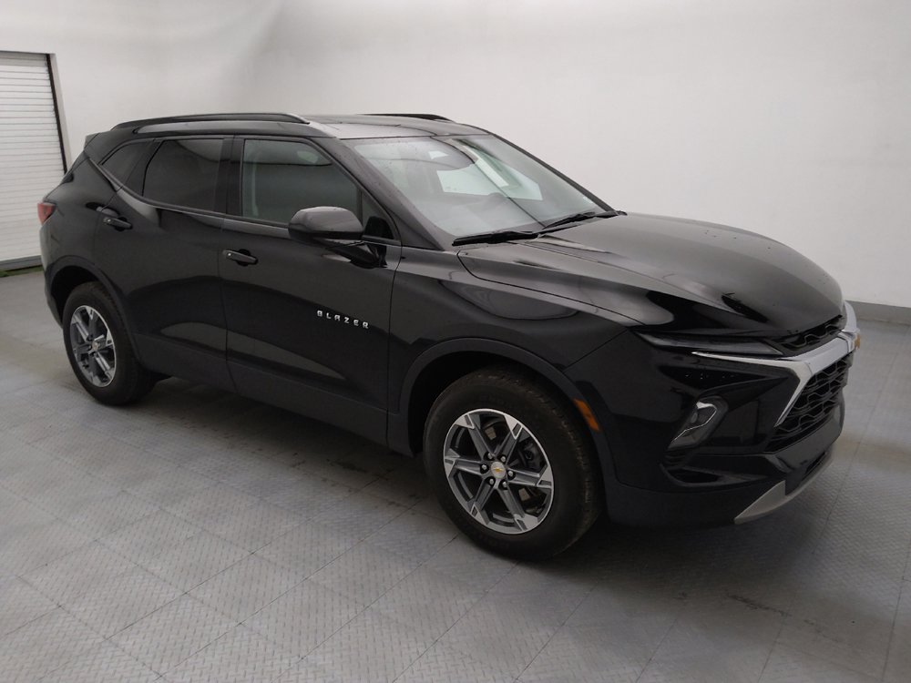 Used 2024 Chevrolet Blazer LT w/ Convenience Package FWD image 11